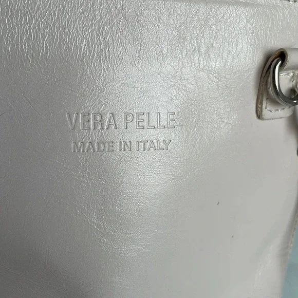 Vera Pelle light pink cross body purse - Picture 2 of 11